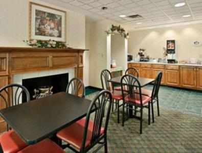 Super 8 By Wyndham Spartanburg/I-26 Exit 22 Restaurant photo